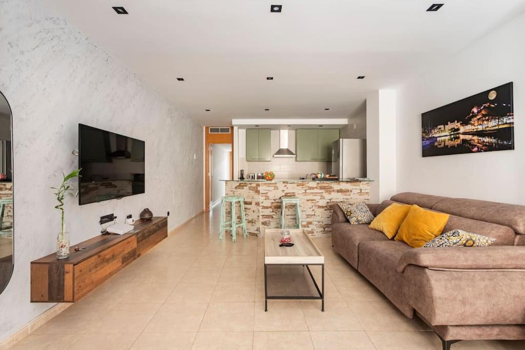 Castelplace Beach Con Plaza De Garage Incluida, Free Parking And Ac لقنت المظهر الخارجي الصورة